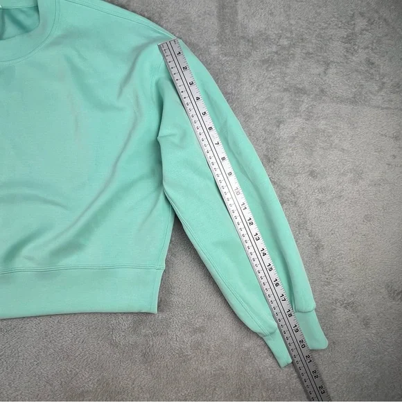 Lululemon Perfectly Oversized Cropped Crew Sweatshirt 6 Softstreme Wild Mint - Picture 6 of 11